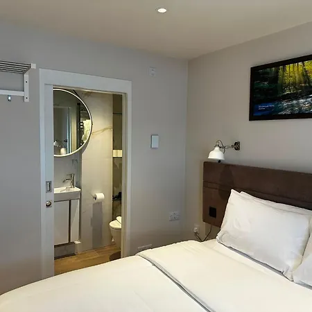 Temple Bar Premium